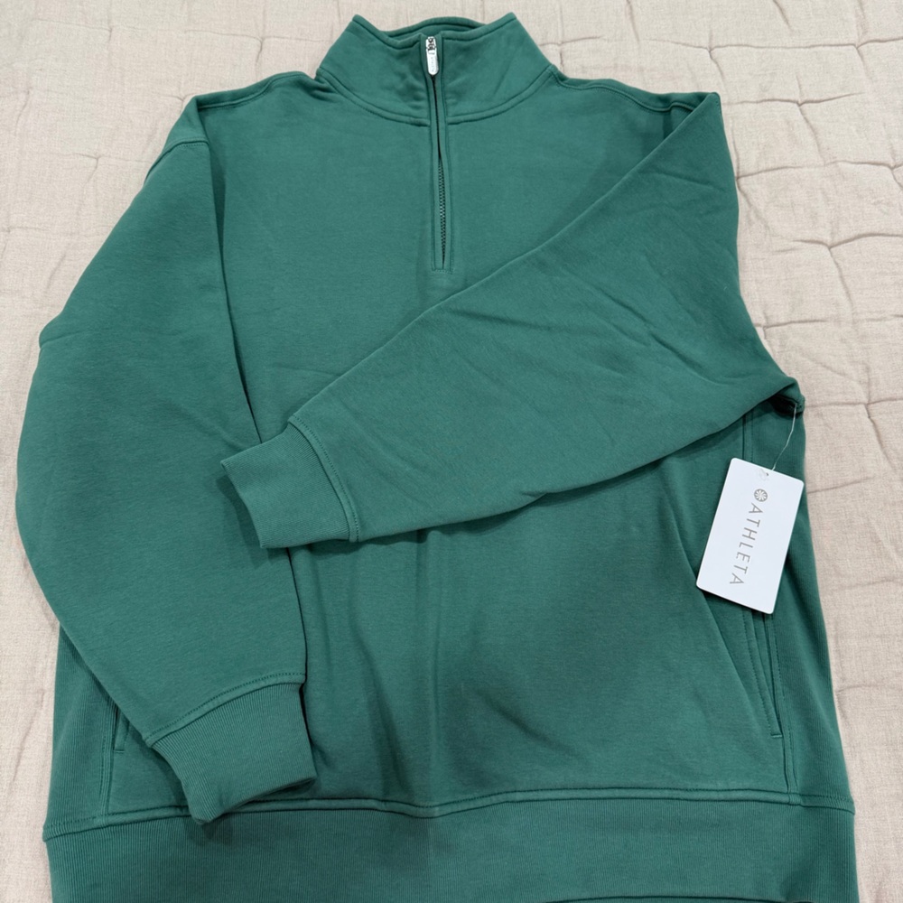 Athleta Forever Fleece 1/4 Zip Sweatshirt BNWT green, medium